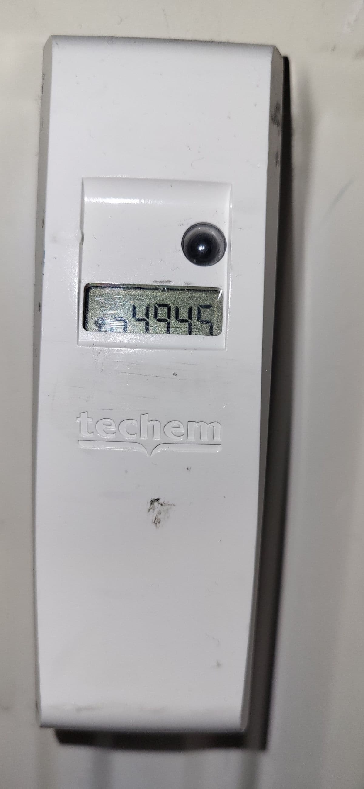 1200px-Techem-fhkv-data-2-type-front