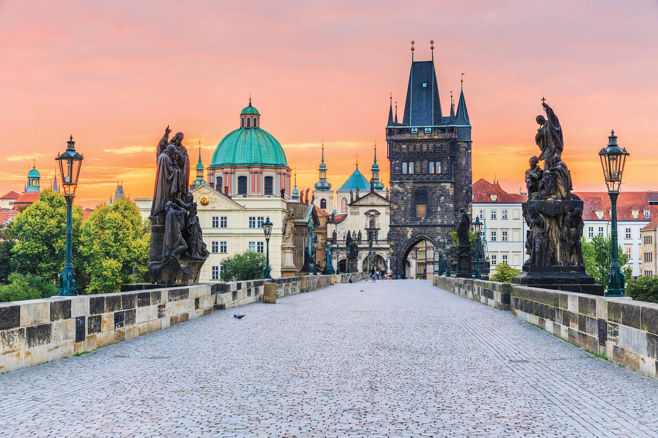 Prague_641978732iS_sm