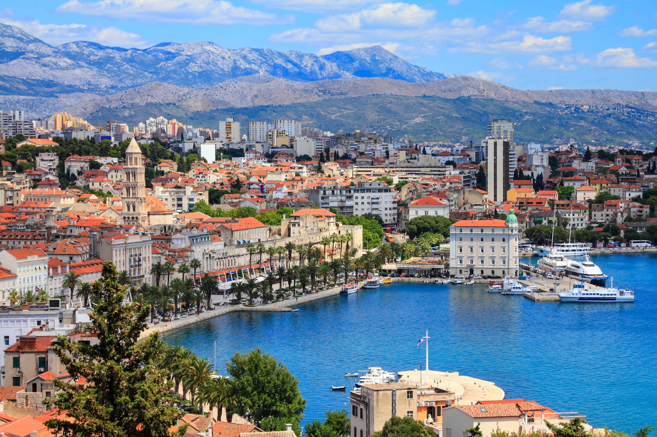 Scenic-view-of-Split-bay-in-Croatia-iStock_000062886344_Large-2