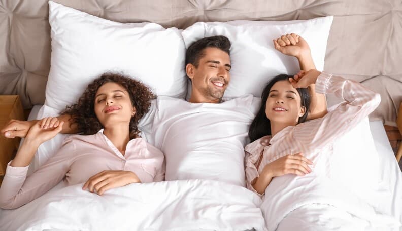 how-to-ask-someone-for-a-threesome