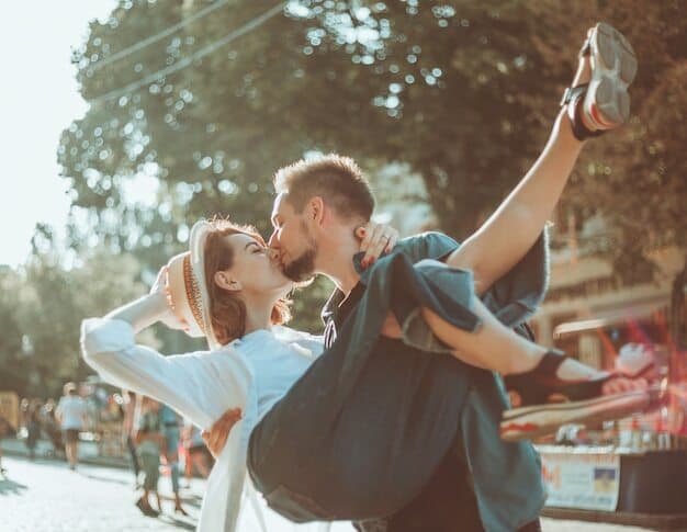 cheerful-cheerful-hipster-couple-love-kissing-city-street-romantic-concept-lovers-love-story_175682-1872
