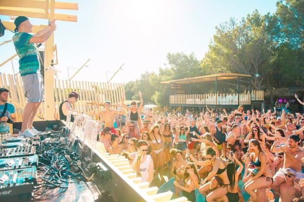 z18091074Q,Hideout-Festival--Fot--www-hideoutfestival-com-gal