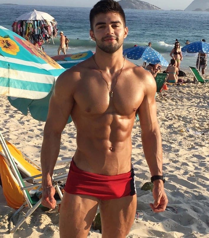 hot-beach-body-man